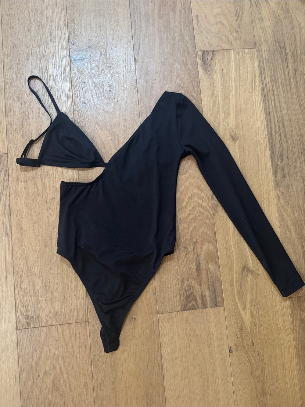 Black One-Shoulder Long-Sleeve Bodysuit